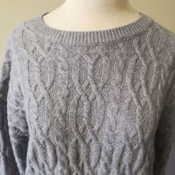 NWT Wild Fable Cable Knit Cropped Sweater - Picture 7 of 9
